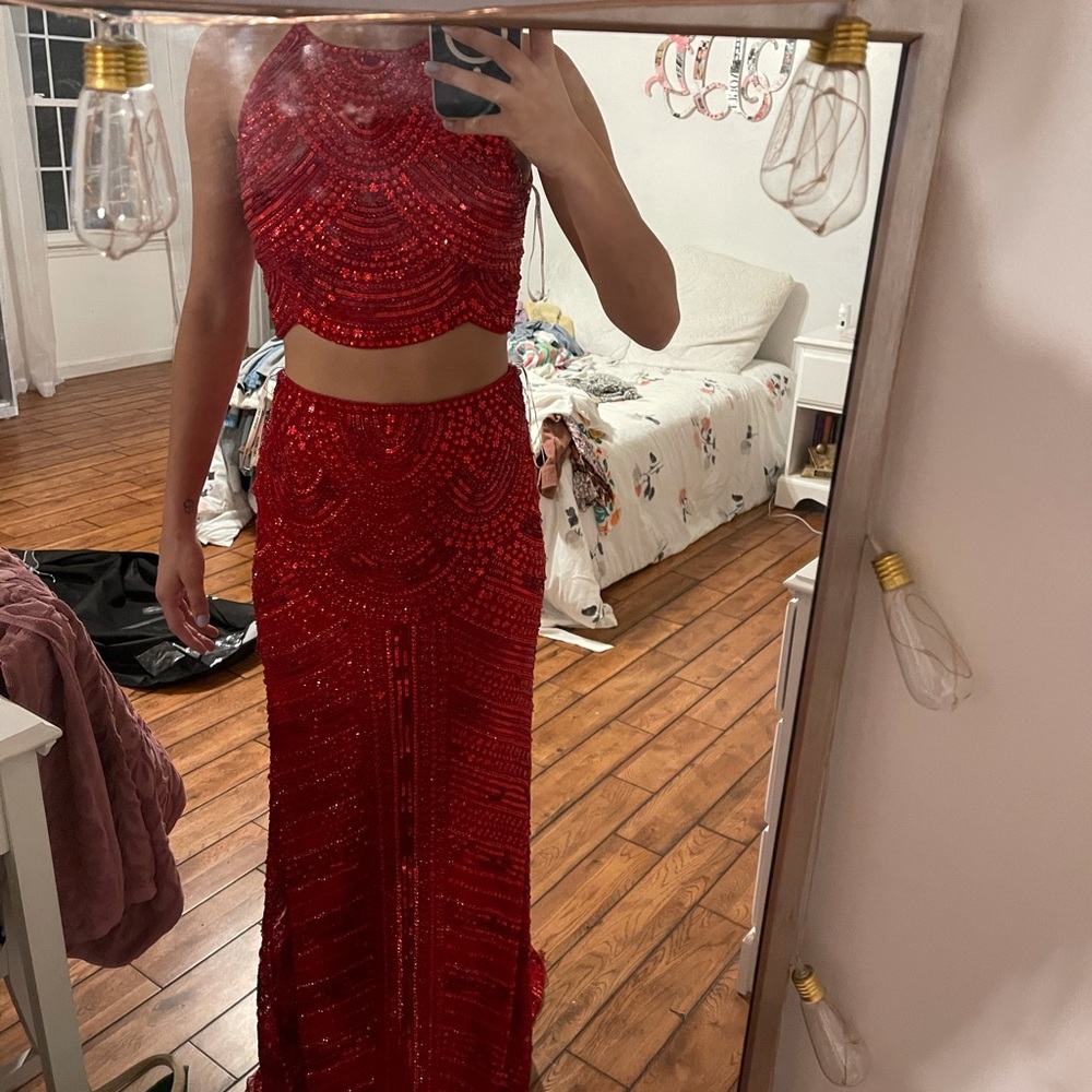 Sherri Hill prom dress